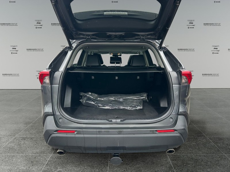 2019 Toyota RAV4 AWD XLE PREMIUM | Low KM's