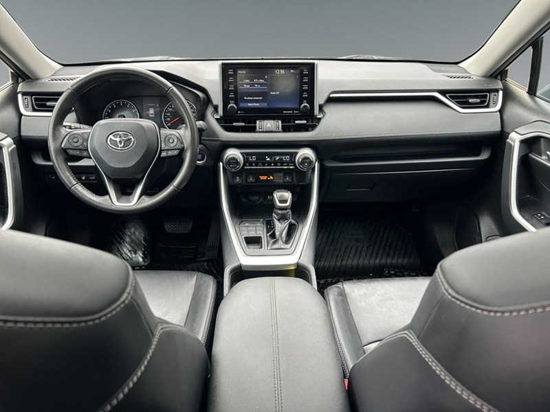 2019 Toyota RAV4 AWD XLE PREMIUM | Low KM's