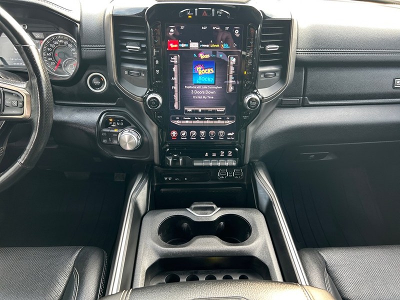 2019 RAM 1500 Sport 4x4 Crew | Ultra LOW KM's