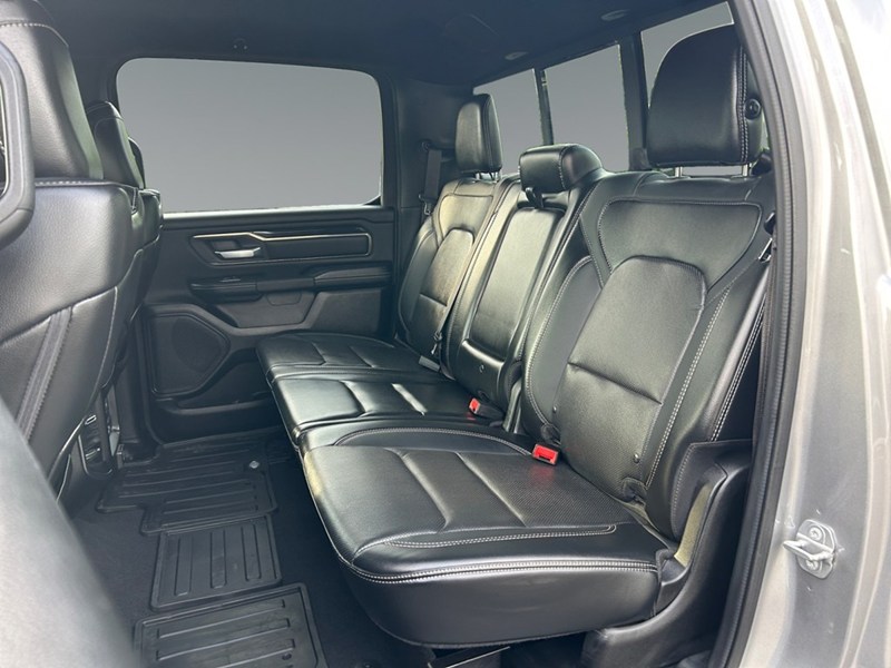 2019 RAM 1500 Sport 4x4 Crew | Ultra LOW KM's