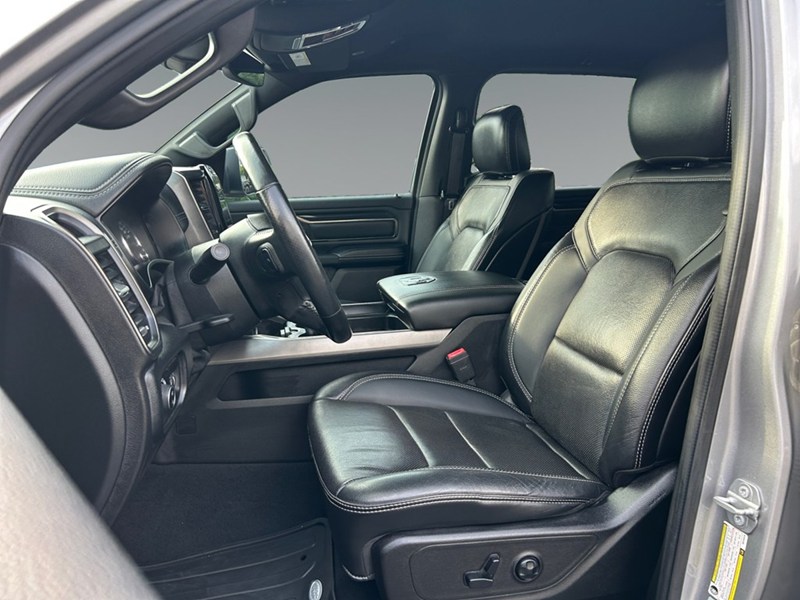 2019 RAM 1500 Sport 4x4 Crew | Ultra LOW KM's