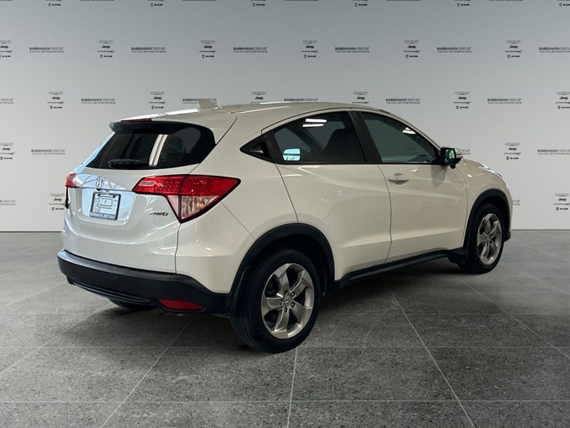 2017 Honda HR-V AWD EX | Ultra Low KM's