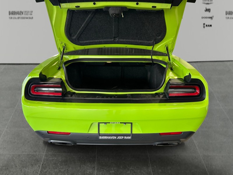 2015 Dodge Challenger SRT 392 | 6-Speed | Ultra Low KM's
