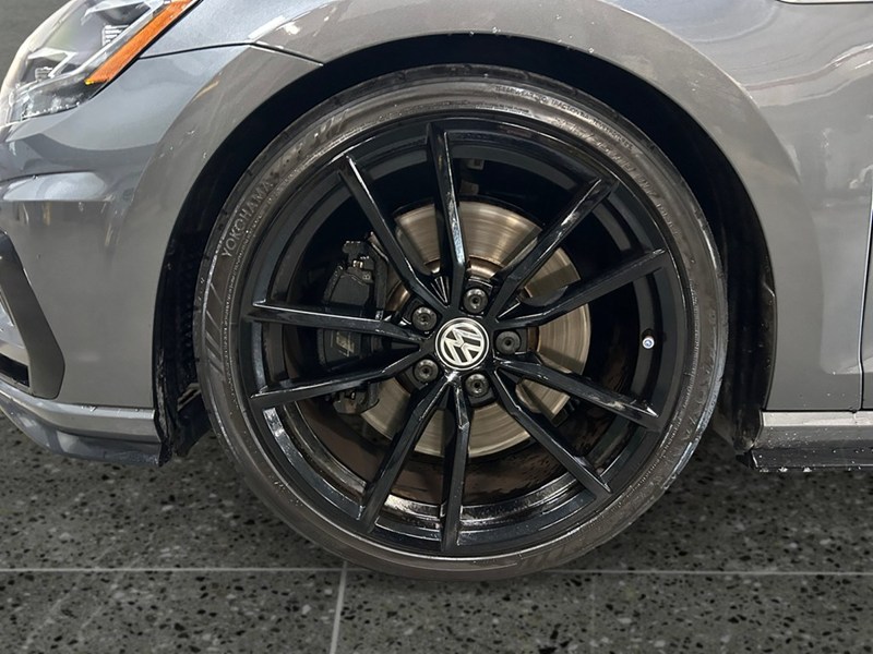 2019 Volkswagen Golf R DSG | Low KM's