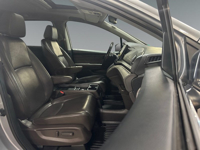 2019 Honda Odyssey EX-L Navi | Ultra Low KM's