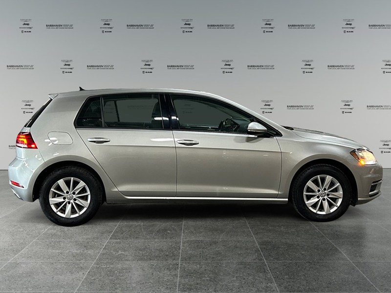 2018 Volkswagen Golf Comfortline | Ultra Low KM's