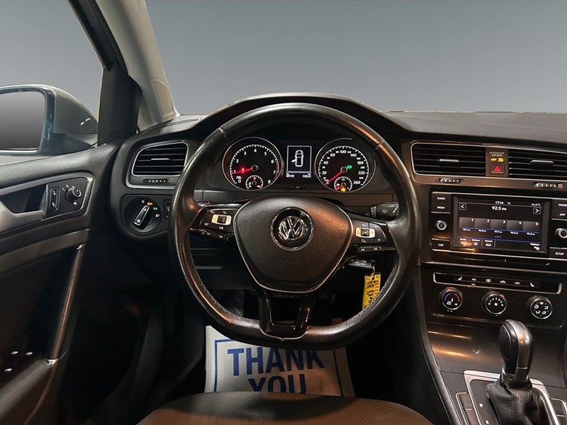2018 Volkswagen Golf Comfortline | Ultra Low KM's