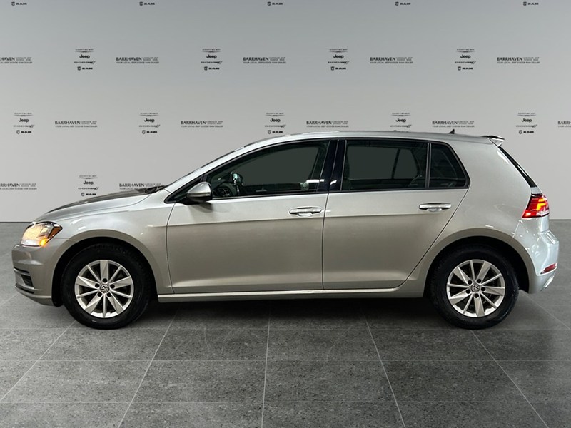 2018 Volkswagen Golf Comfortline | Ultra Low KM's