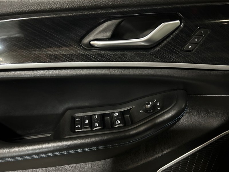 2022 Jeep Grand Cherokee 4xe Trailhawk 4x4