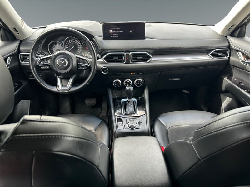 2022 Mazda CX-5 GS AWD | Low KM's