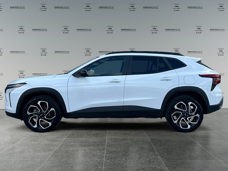 2025 Chevrolet Trax 2RS | Like NEW
