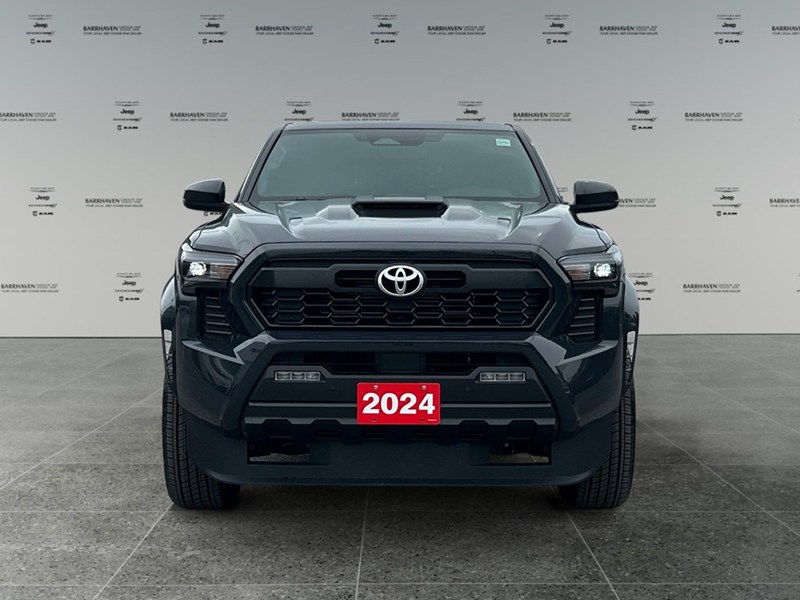 2024 Toyota Tacoma 4x4 Double Cab | TRD Sport | Low KM's