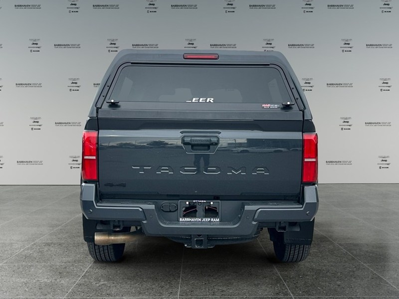 2024 Toyota Tacoma 4x4 Double Cab | TRD Sport | Low KM's