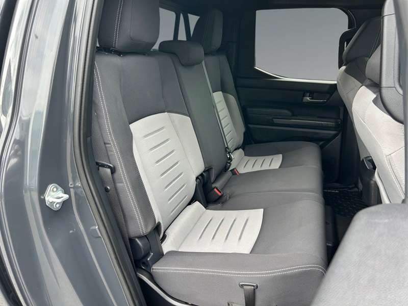 2024 Toyota Tacoma 4x4 Double Cab | TRD Sport | Low KM's