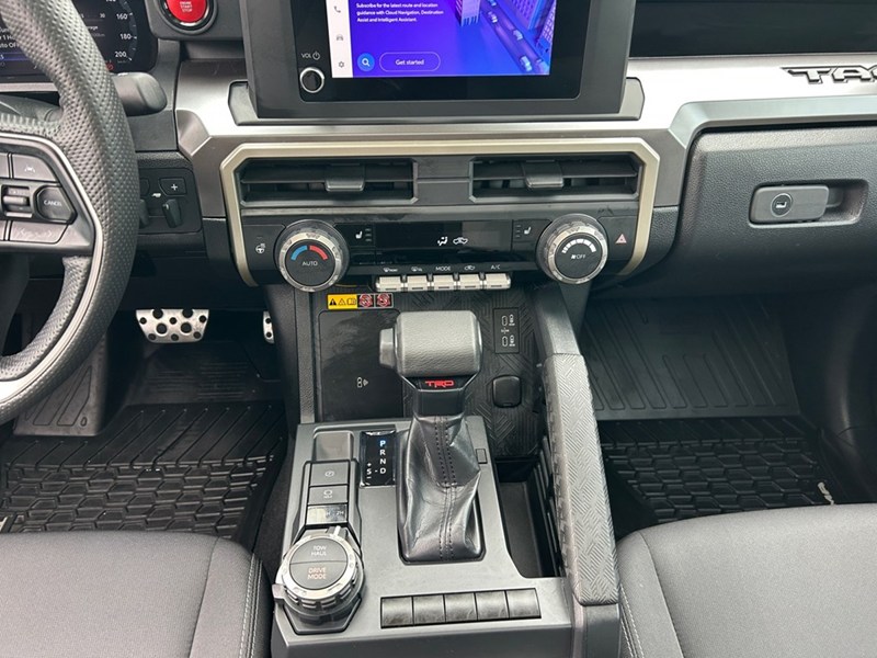 2024 Toyota Tacoma 4x4 Double Cab | TRD Sport | Low KM's