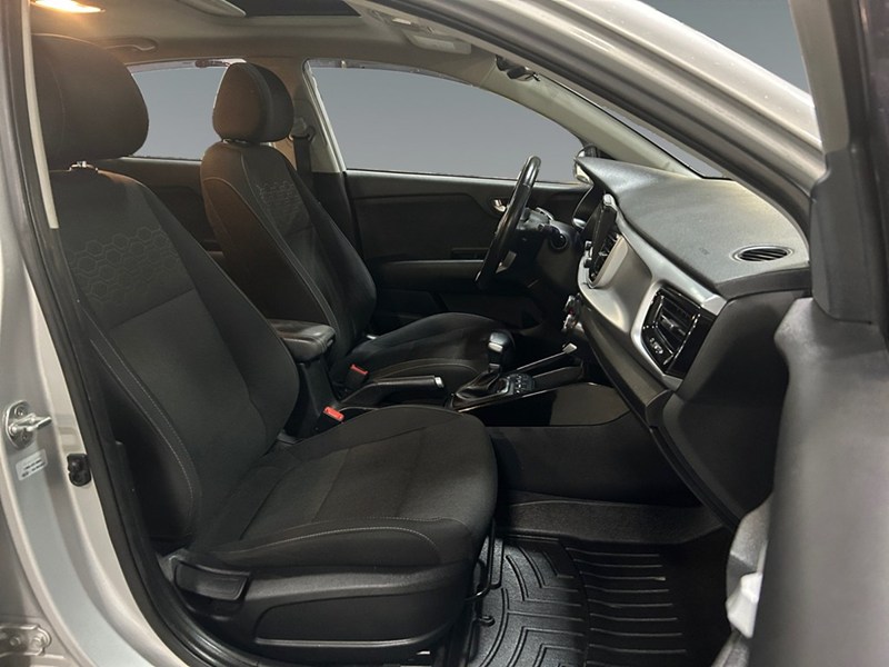 2020 Kia Rio EX IVT | Low KM's
