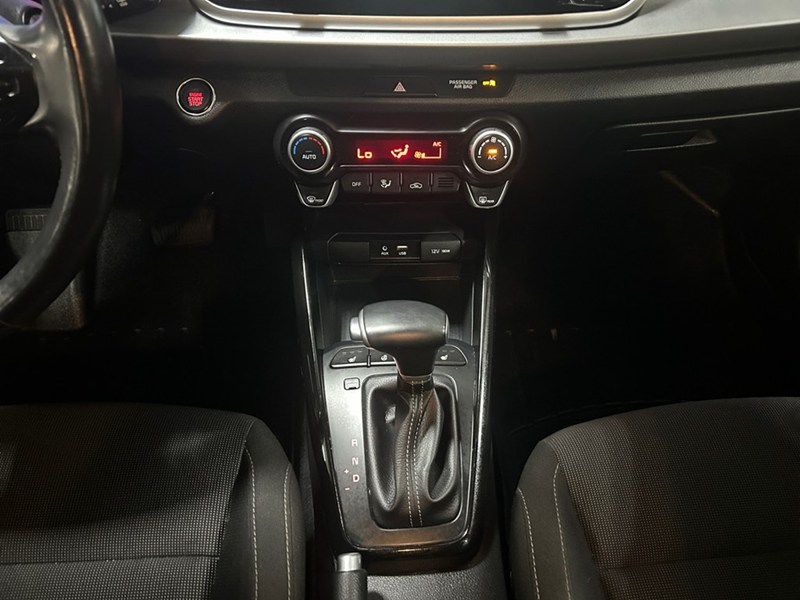 2020 Kia Rio EX IVT | Low KM's