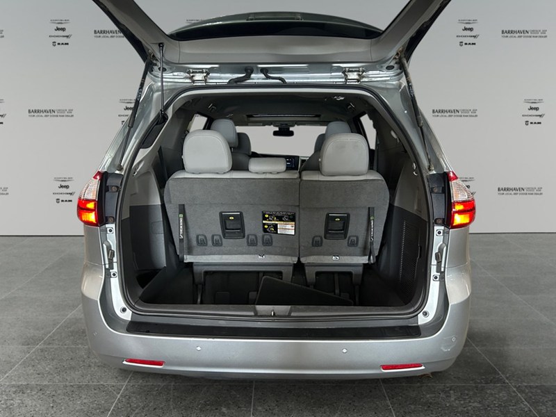 2020 Toyota Sienna XLE 7-Passenger AWD