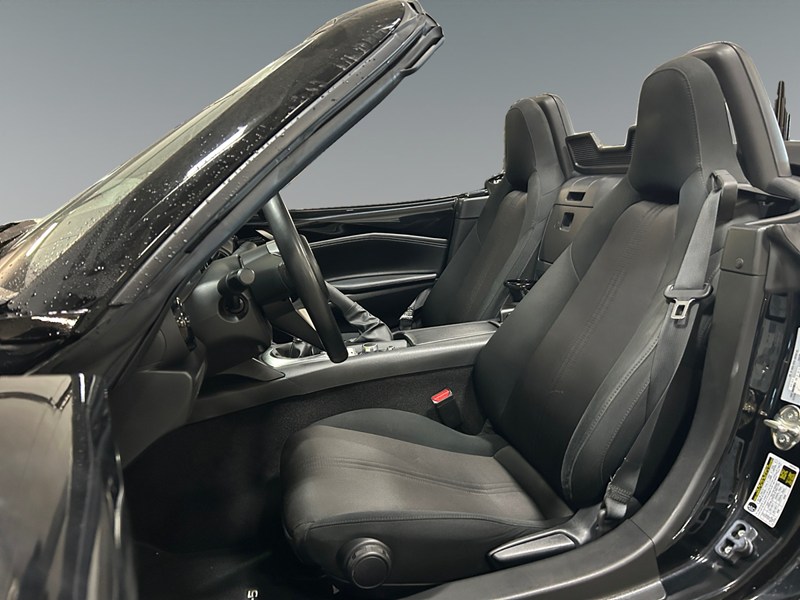 2021 Mazda MX-5 GS | 6-Speed | Like NEW