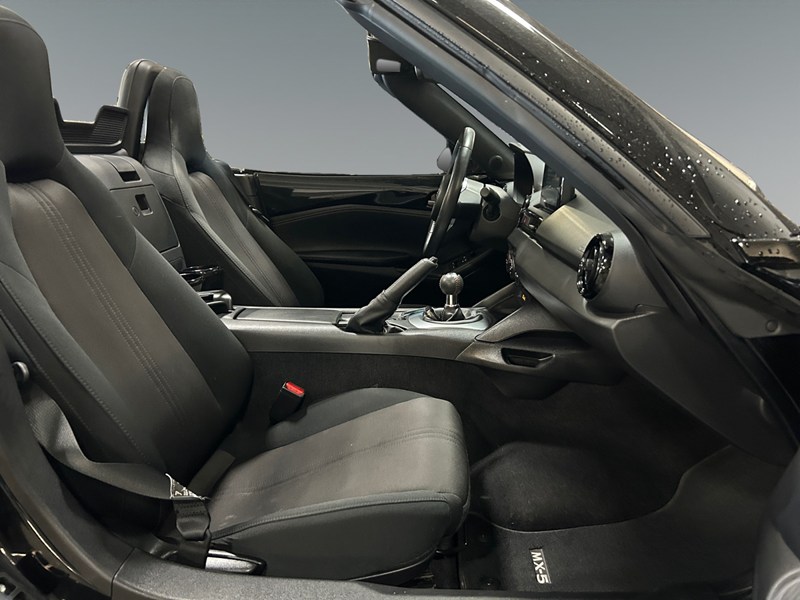 2021 Mazda MX-5 GS | 6-Speed | Like NEW