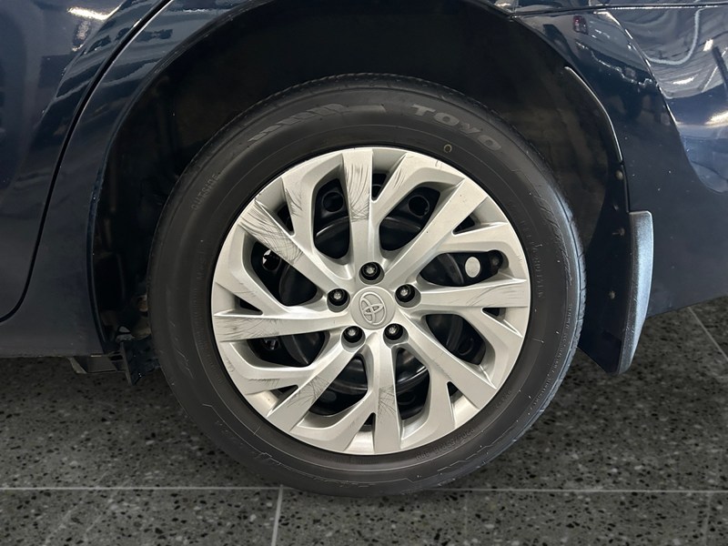2019 Toyota Corolla LE | Low KM's
