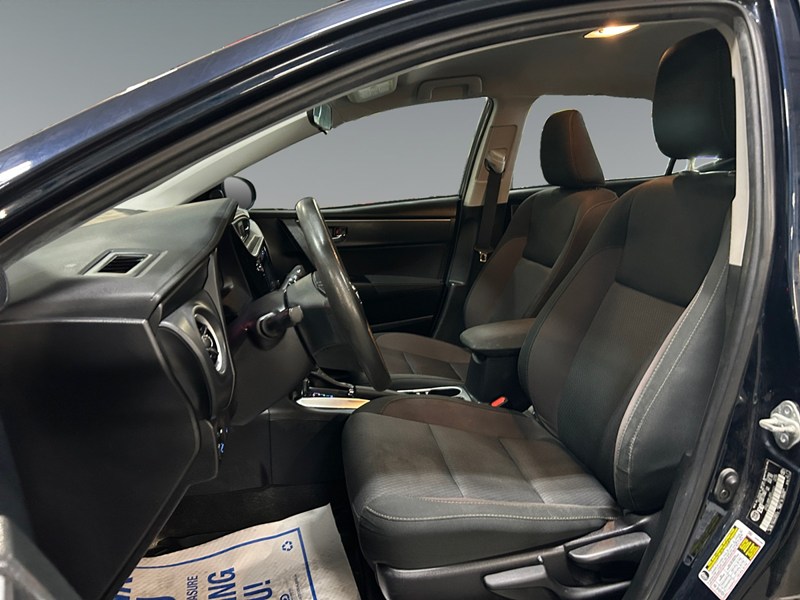 2019 Toyota Corolla LE | Low KM's