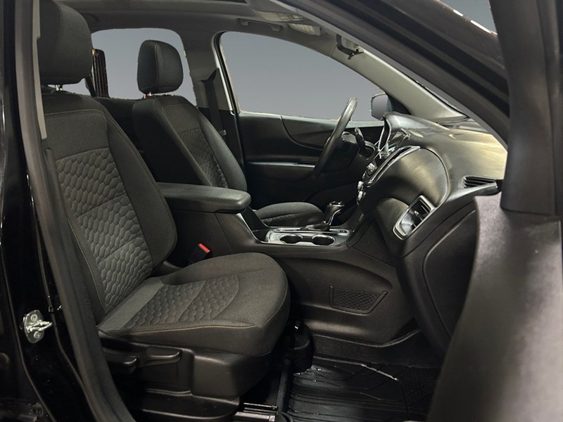 2018 Chevrolet Equinox AWD LT w/3LT | Low KM's