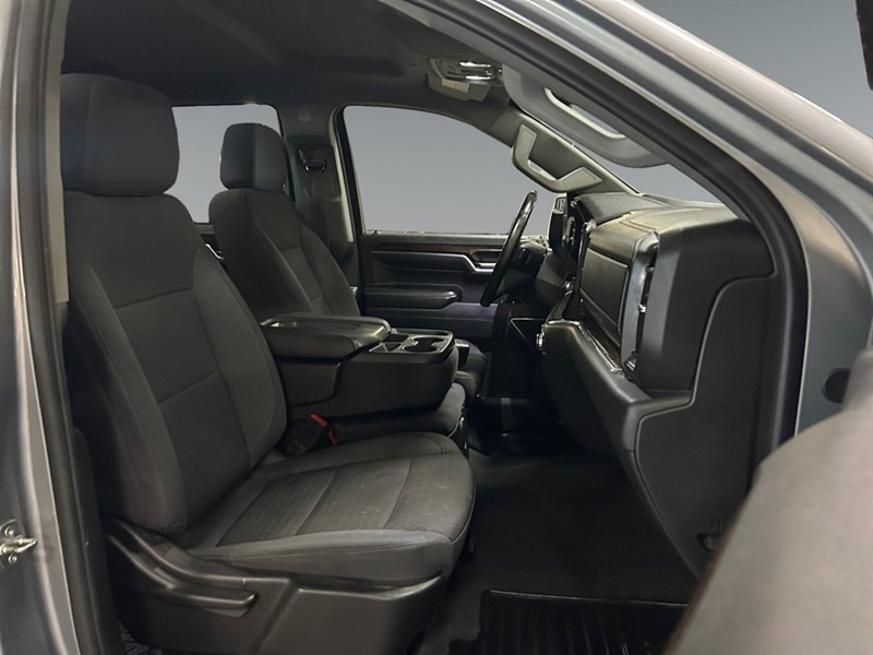 2024 GMC Sierra 1500 4WD Crew Cab 147" SLE