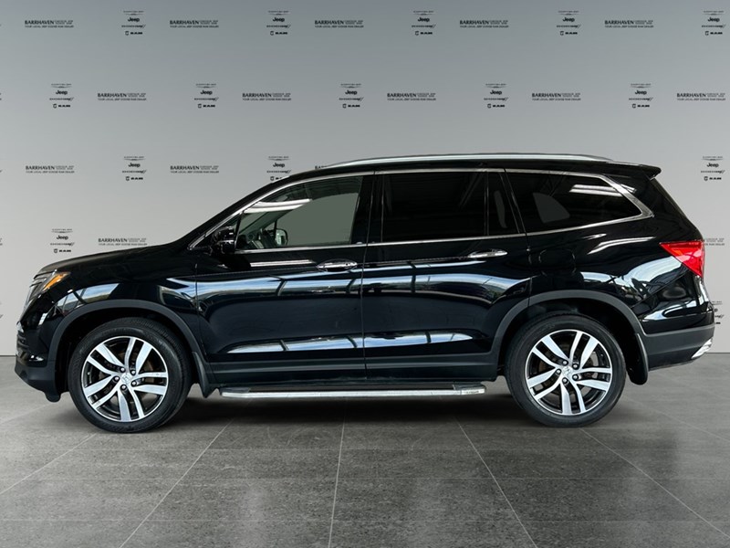 2018 Honda Pilot Touring | Low KM's