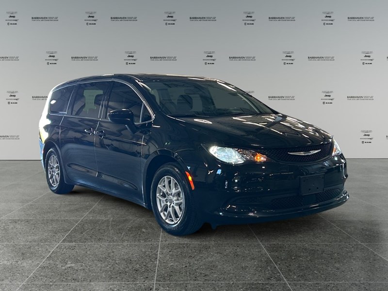 2022 Chrysler Grand Caravan SXT | Low KM's