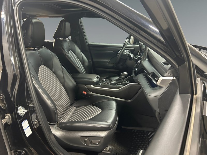 2022 Toyota Highlander XSE AWD