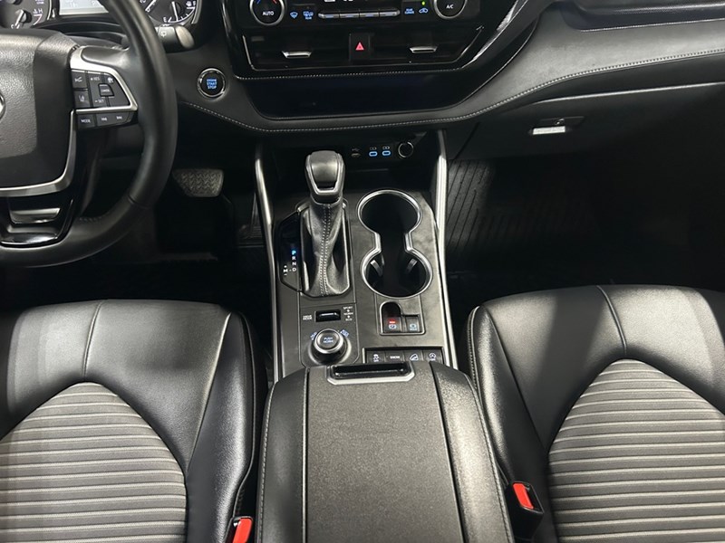 2022 Toyota Highlander XSE AWD