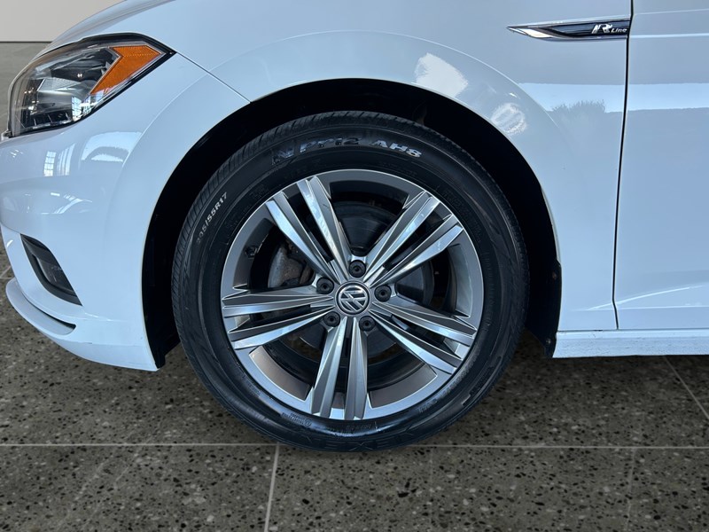 2019 Volkswagen Jetta Highline | Ultra Low KM's