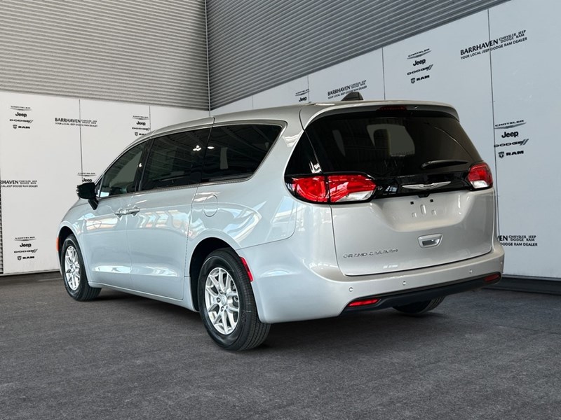 2026 Chrysler Grand Caravan SXT