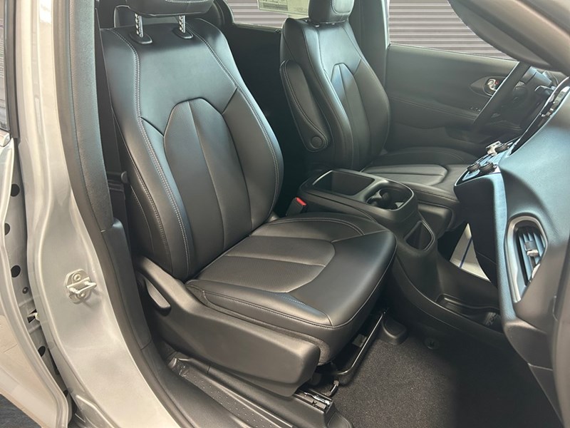 2026 Chrysler Grand Caravan SXT