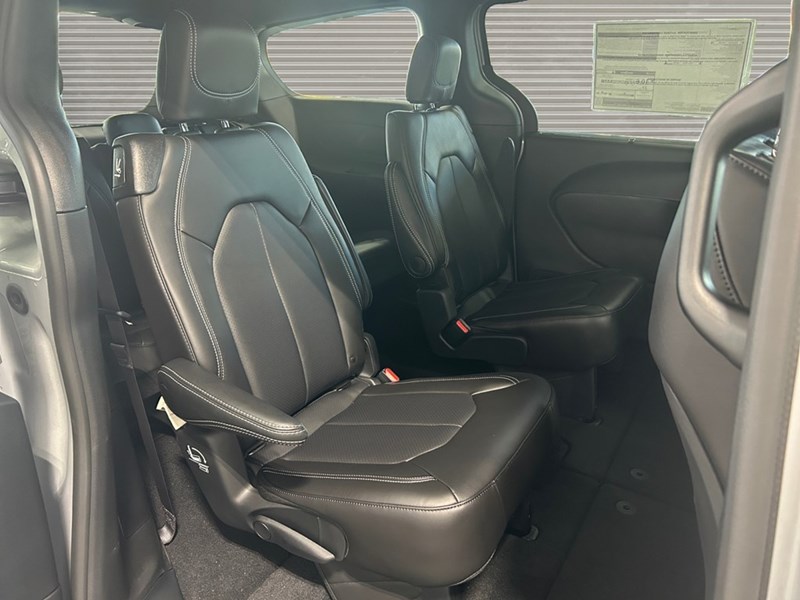 2026 Chrysler Grand Caravan SXT