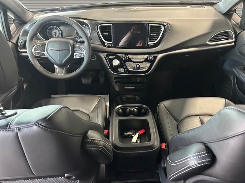 2026 Chrysler Grand Caravan SXT