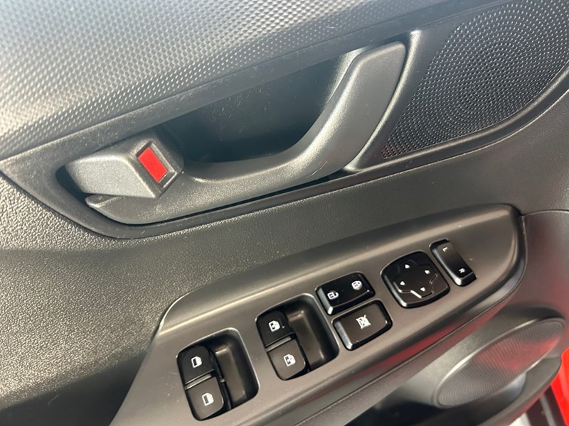 2018 Hyundai Kona 2.0L Preferred AWD | Ultra Low KM's