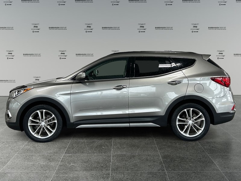 2017 Hyundai Santa Fe Sport AWD 2.0T SE | Leather | Pano Roof | Nav