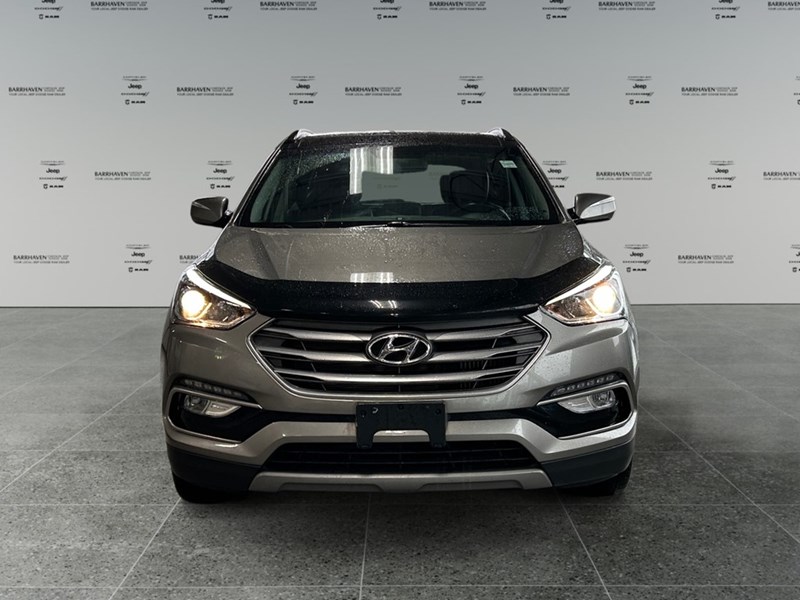 2017 Hyundai Santa Fe Sport AWD 2.0T SE | Leather | Pano Roof | Nav