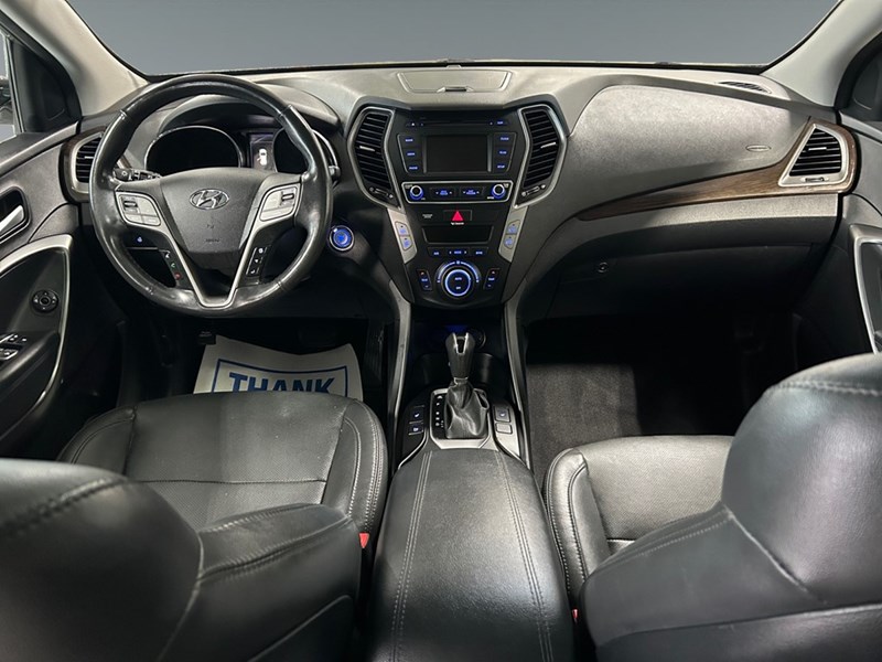 2017 Hyundai Santa Fe Sport AWD 2.0T SE | Leather | Pano Roof | Nav
