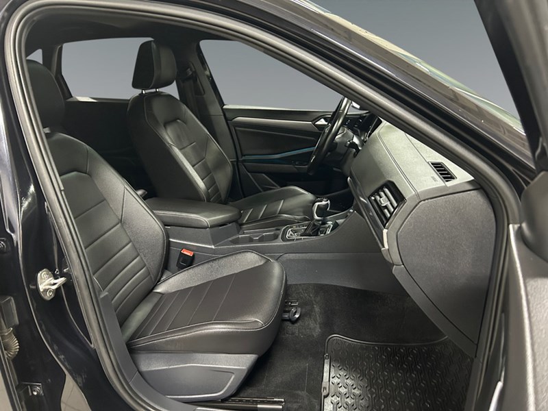 2023 Volkswagen Jetta Comfortline | Sport Package | Leather | Pano Roof