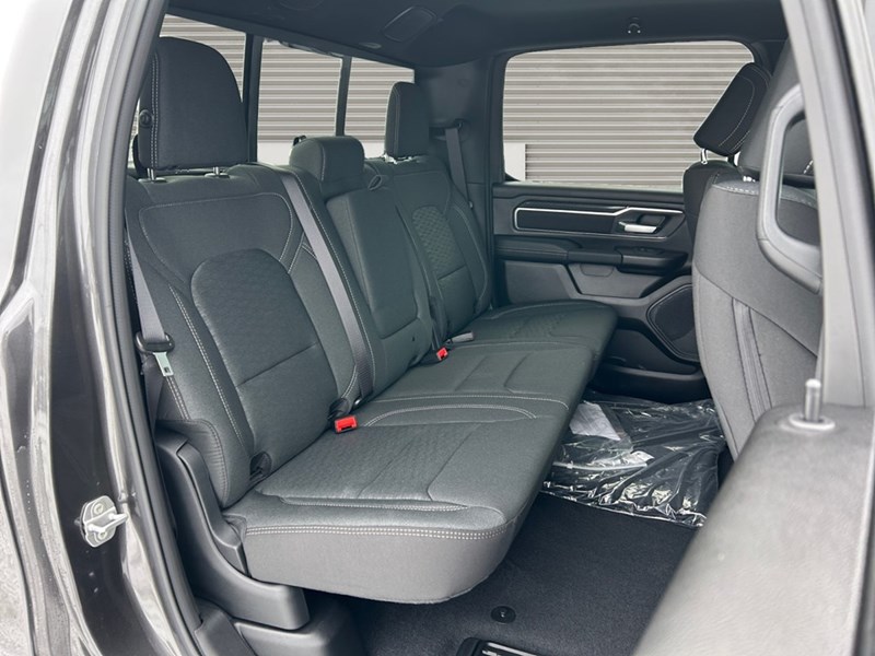 2025 RAM 1500 Big Horn 4x4 Crew Cab 5'7" Box