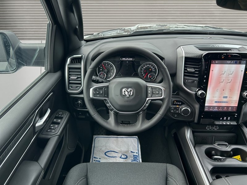 2025 RAM 1500 Big Horn 4x4 Crew Cab 5'7" Box