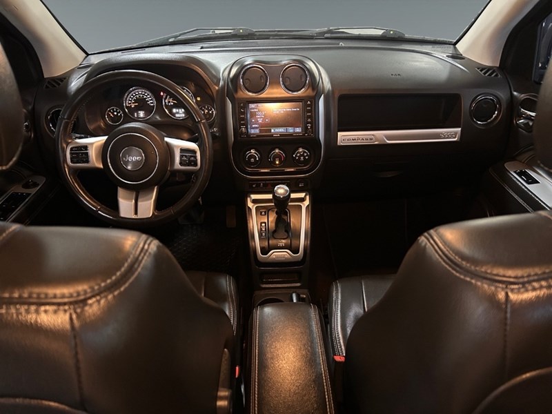 2016 Jeep Compass 4WD High Altitude | Sunroof | Leather | Low KM's