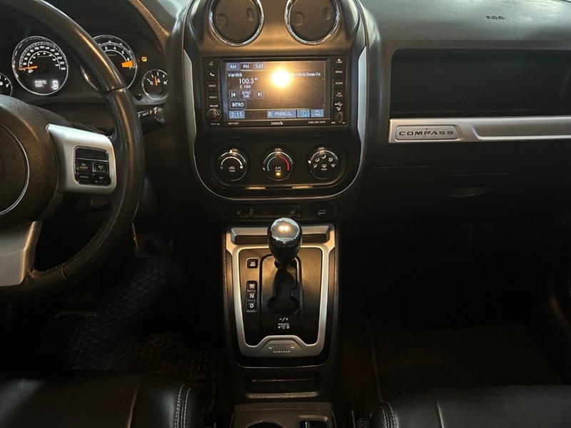 2016 Jeep Compass 4WD High Altitude | Sunroof | Leather | Low KM's
