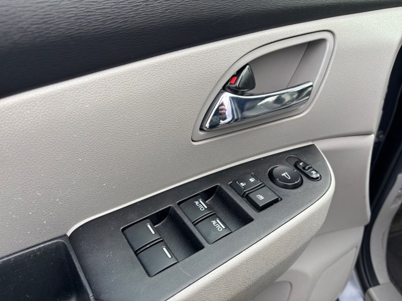 2017 Honda Odyssey EX | 8-Pass | Low KM's