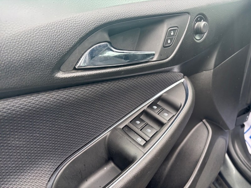 2019 Chevrolet Cruze Hatchback LT