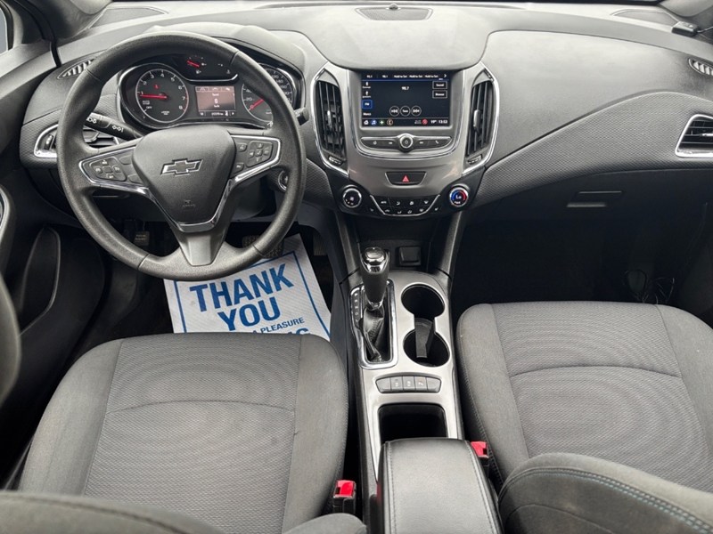 2019 Chevrolet Cruze Hatchback LT