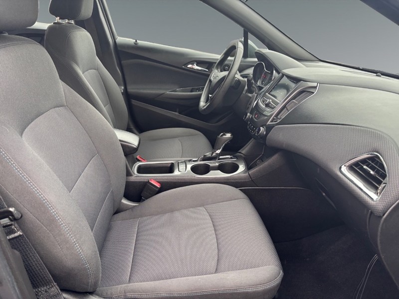 2019 Chevrolet Cruze Hatchback LT